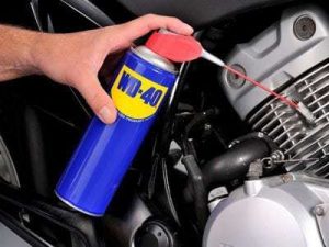 WD40  לשחרור ברגים ואומים שנתפסו ונתקעו שחרור אומים וברגים שהחלידו, נתפסו ונתקעו