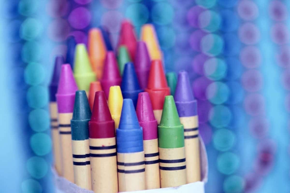 CRAYONS