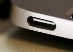 כיצד לתקן יציאת usb שבורה