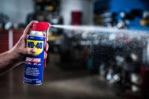 ניקיון פסח חכם עם WD-40