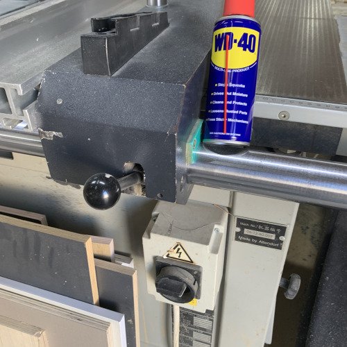 שימון מסור בנגריה