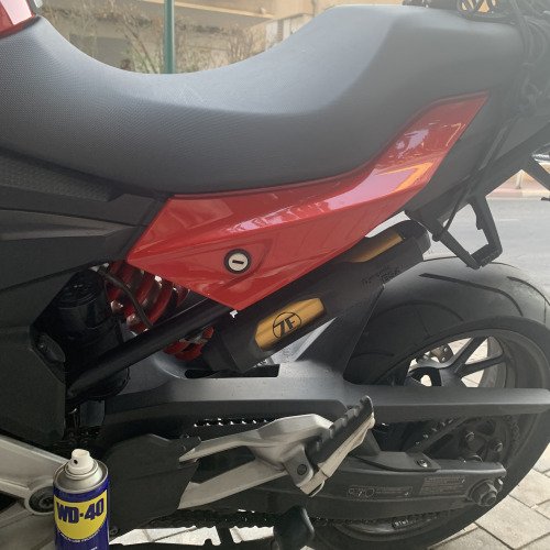 שימון שרשרת עם wd40