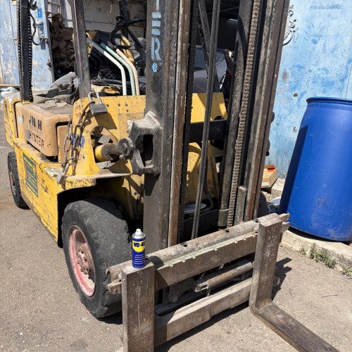שימון מלגזה עם wd-40