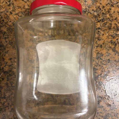 ניקוי מדבקה מזכוכית
